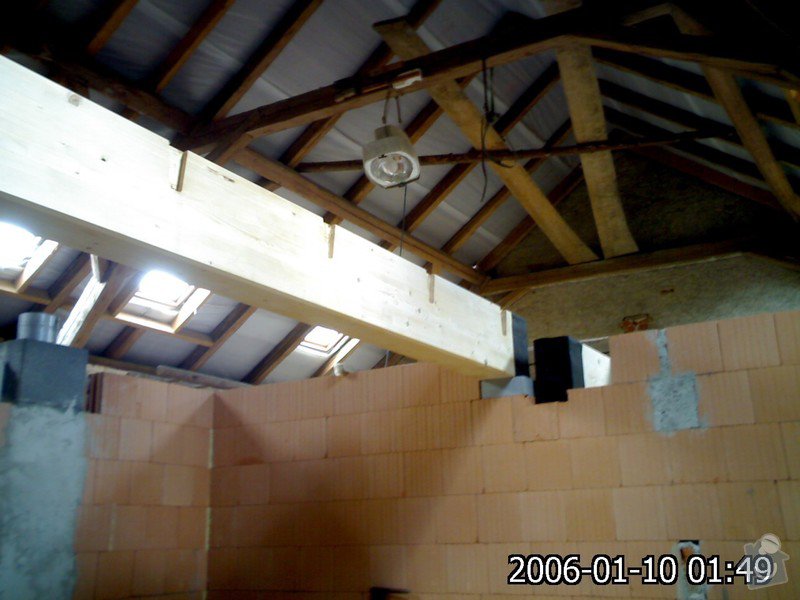 Dřevěná stropní konstrukce: FOTKY_PDA_029