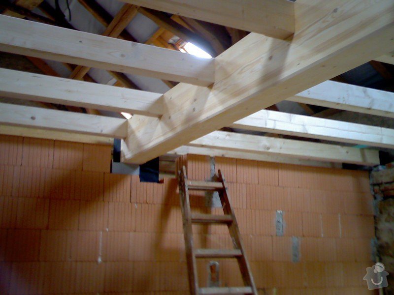 Dřevěná stropní konstrukce: FOTKY_PDA_064