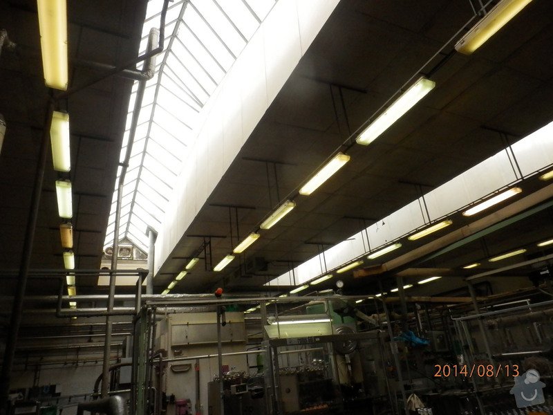 Oprava střechy lahvovny v pivovaru Vyškov: P8133190