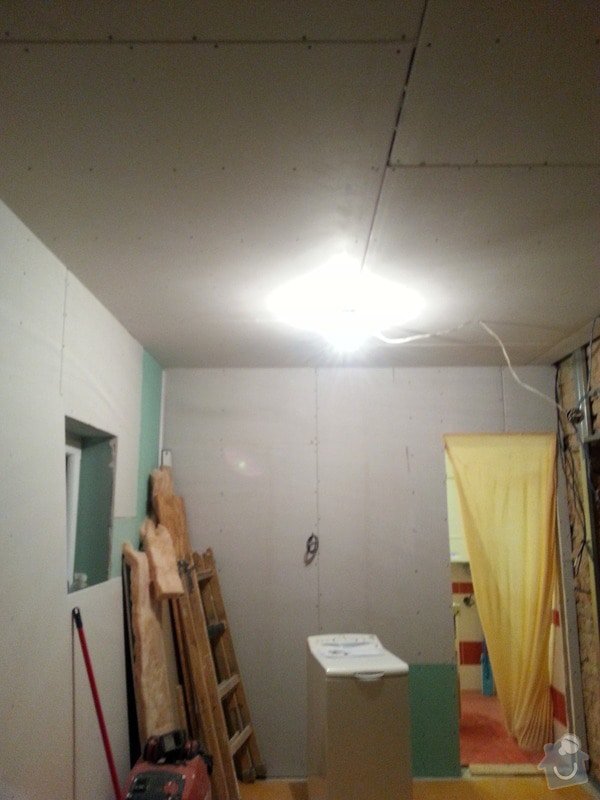 Vytvoření stěn a stropů v kuchyni a koupelně: 20131123_181001