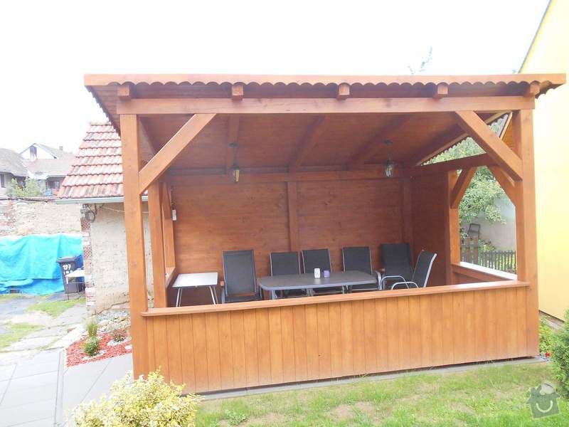 Zastřešená zahradní pergola: per1