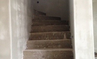 Dřevěné schodiště - stav před realizací