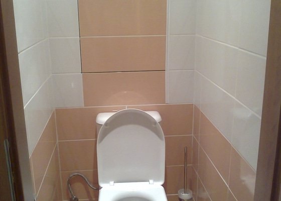 Zakrytí prostoru stoupaček za WC sadrokartonovou deskou + obklad, revize odpadu - sprchový kout