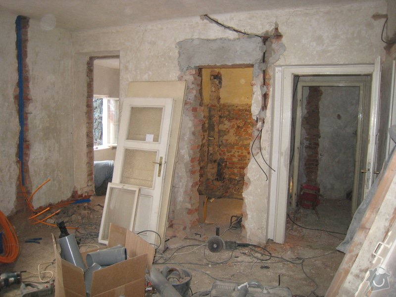 Rekonstrukce podkrovního bytu: IMG_0336