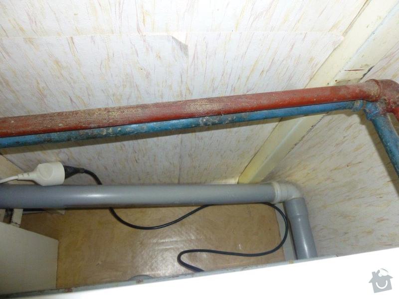 Výměna kovového ležatého rozvodu vody v panelovém bytě. : P1060146