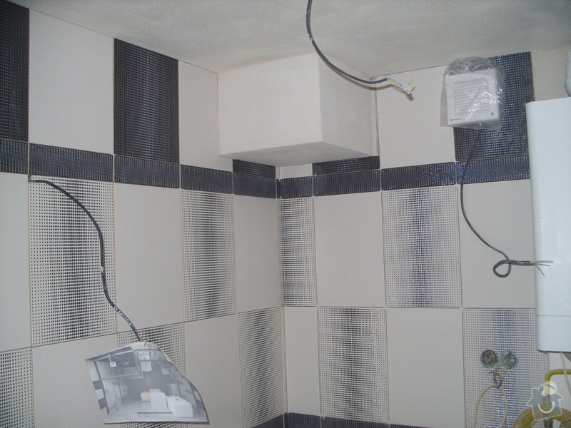 Obklady, dlažba, usazení sprchové vaničky: SS857741