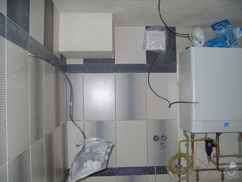 Obklady, dlažba, usazení sprchové vaničky: SS857747