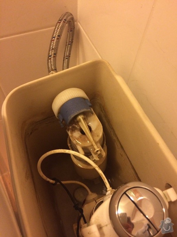 Oprava WC - napouštěcí/vypouštěcí ventil: image-28-04-15-10-13