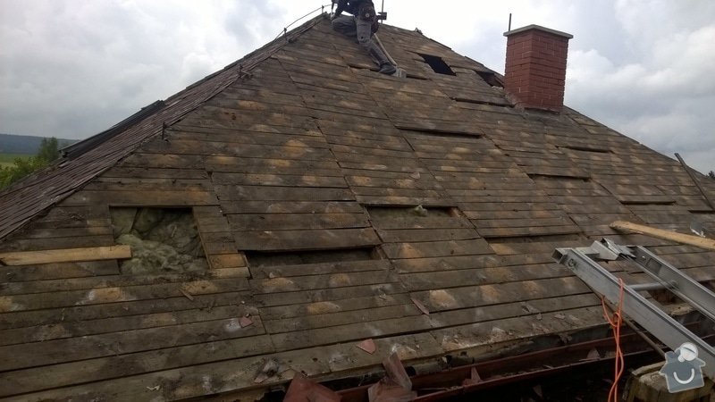 Rekonstrukce střechy - krytina, okapy: 2015-05-21_10.16.34