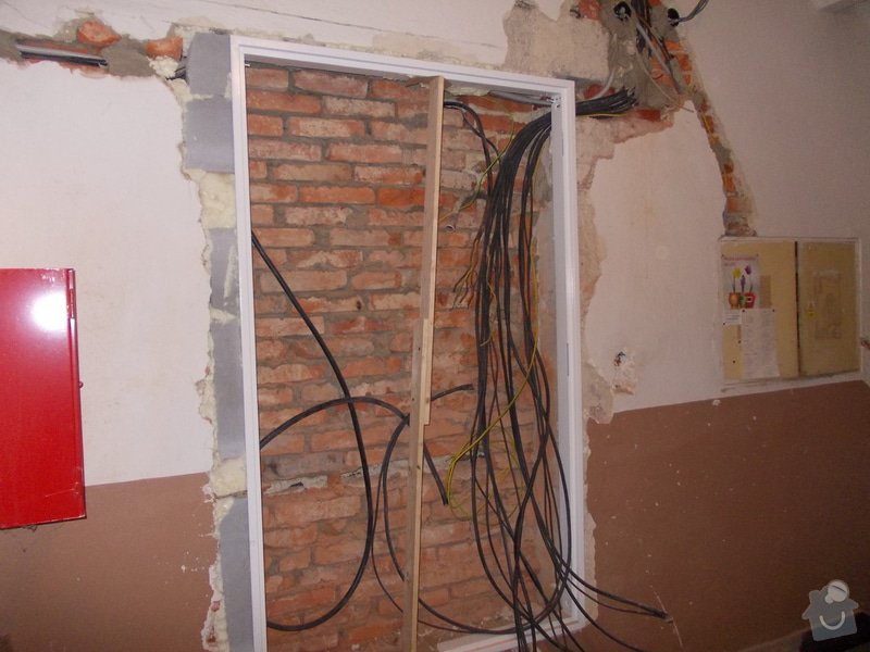 Rekonstrukce rozvodů elektřiny: Cheb_Jiraskova_007