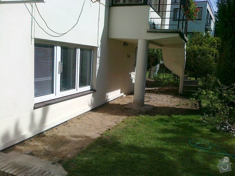 Rekonstrukce cihlové dlažby na zahradě 23 m2: 270820151622