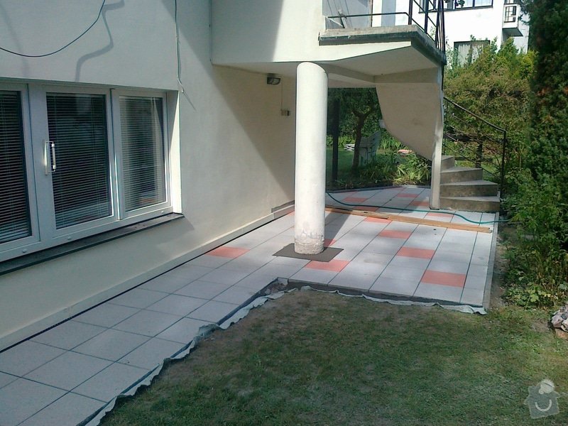 Rekonstrukce cihlové dlažby na zahradě 23 m2: 030920151647