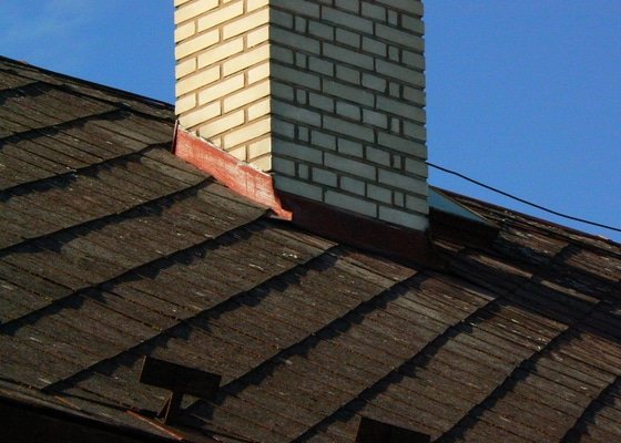 Opravu střechy na rodinném domě
