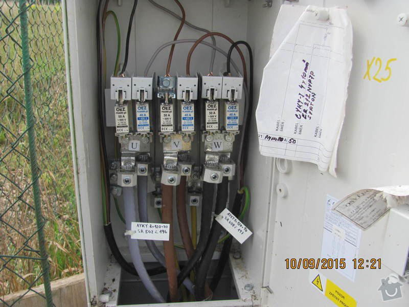 Zabudování elektroměrového rozvaděče ER212/NKP7P + revize zapojení: pripojny_kabel_v_SS100