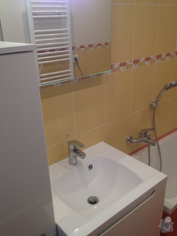 Rekonstrukce bytového jádra - zakomponování vany a sprchového koutu: IMG_2033