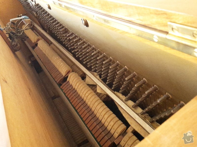 Ladění a rekonstrukce piana: 20151103_103023