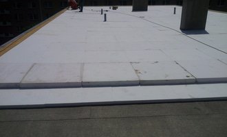 Rekonstrukce střechy se zateplením v ul. Pod Stadionem v Klášterci nad Ohří