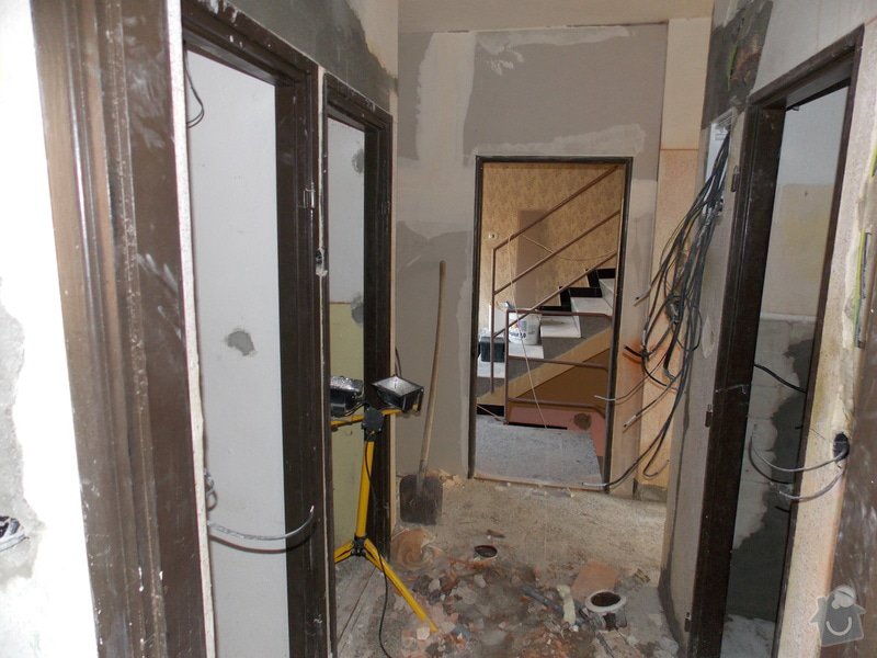 Celková rekonstrukce bytového domu Doloplazy 52: DSCN1758