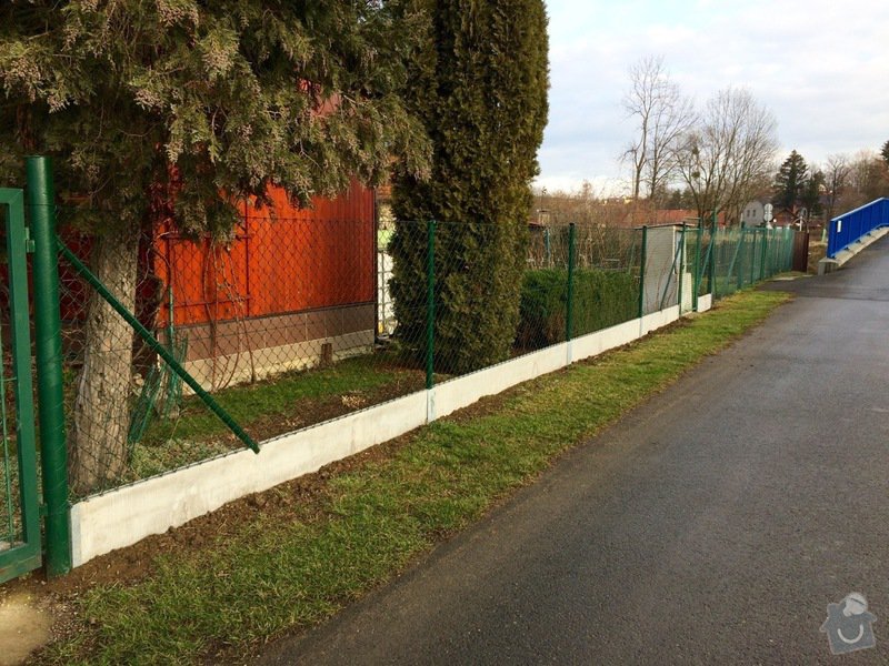 Rekonstrukce drátěného plotu: IMG_0352
