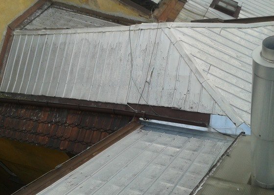 Oprava a údržba střechy z alukritových šablon