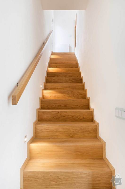Pokládka vícevrstvé podlahy, obklad schodiště: 9