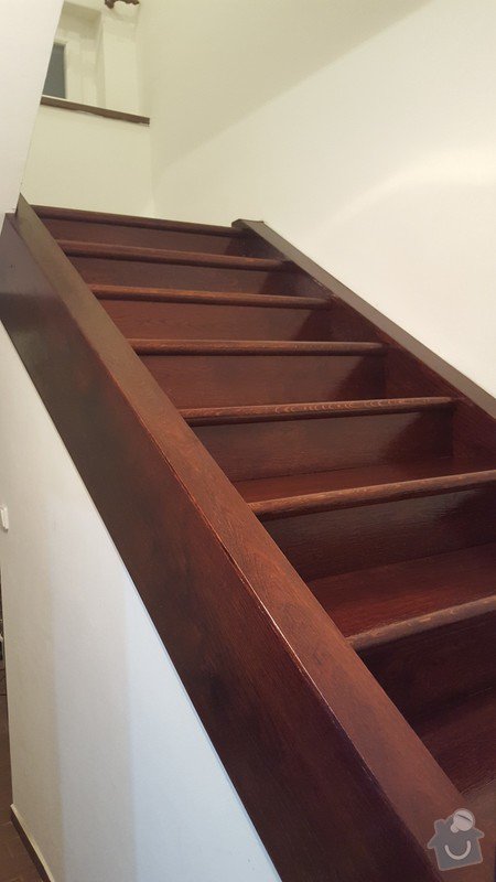 Renovace, obložení dřevěných schodů: 20151211_173506