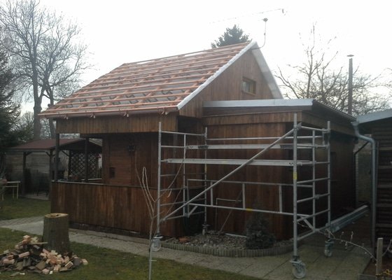 Oprava střechy chaty