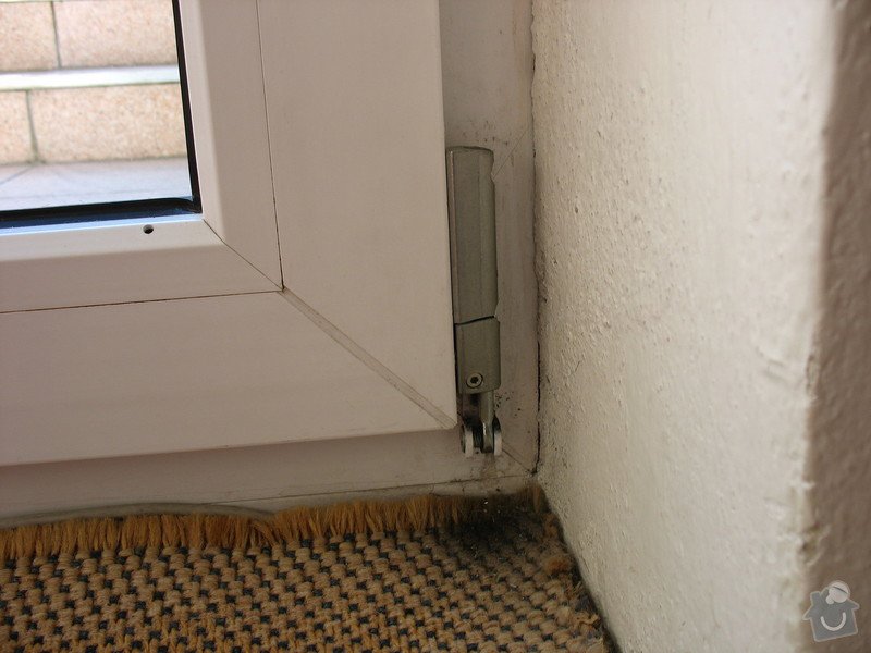 Oprava pantů na balkonových dveřích: IMG_1794
