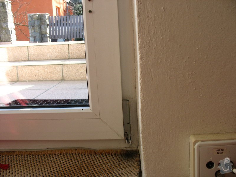 Oprava pantů na balkonových dveřích: IMG_1797