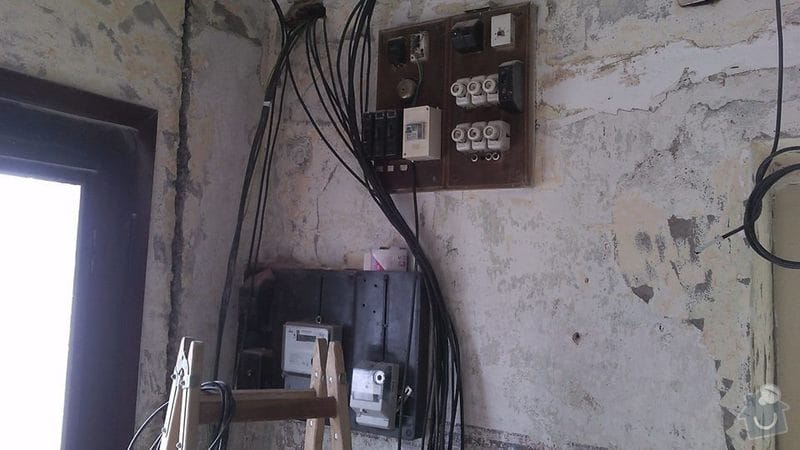 Kompletní výměna elektroinstalace v rodinném domě: 10982893_460623614093237_9175389772643801820_n