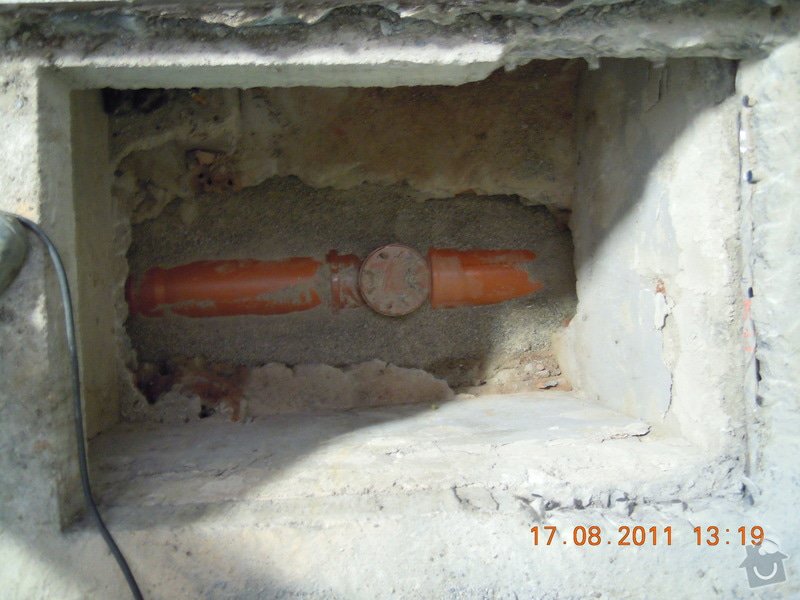 Oprava spodních rozvodů kanalizace v RD: DSCN0899