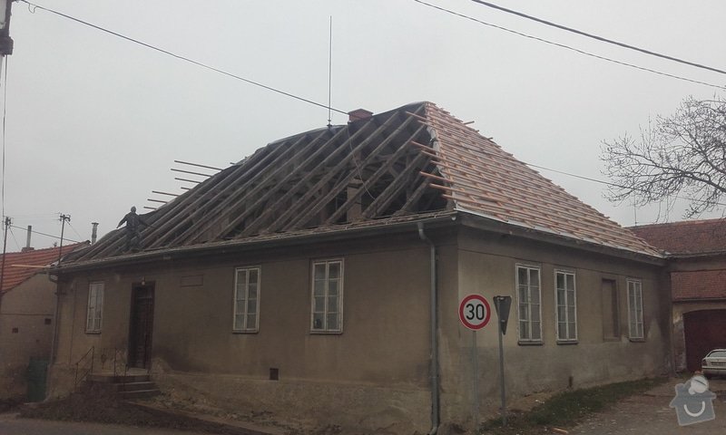 Rekonstrukce střechy: 20160411_085846