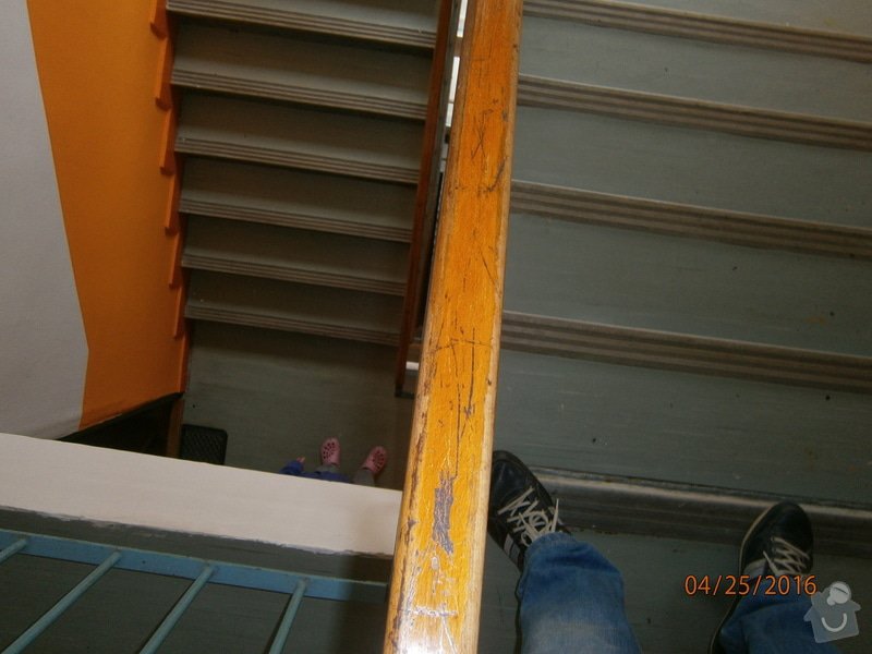 Renovace schodiště a zábradlí: P4250607