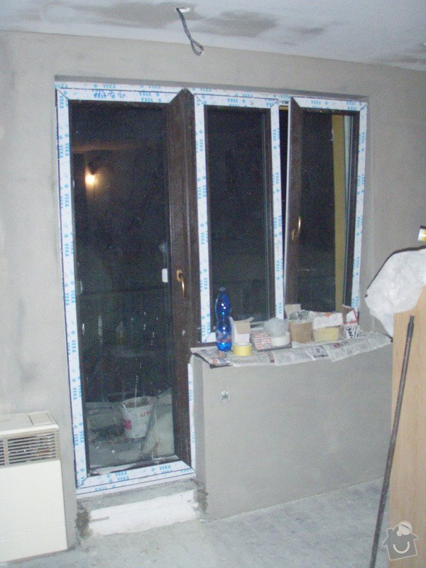 Začištění špalet kolem oken: P1141366