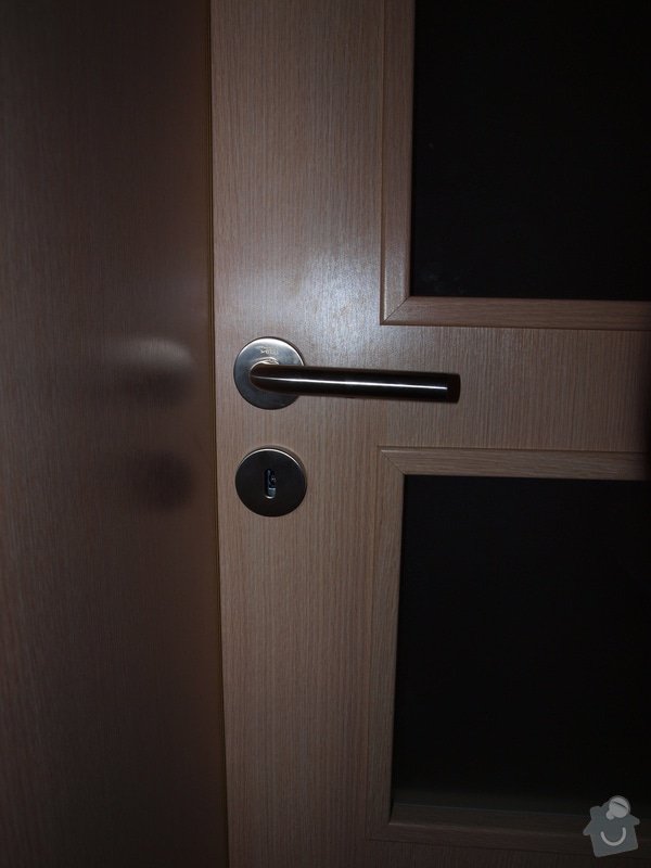 Dodání a montáž dveří a zárubní.: P6201109