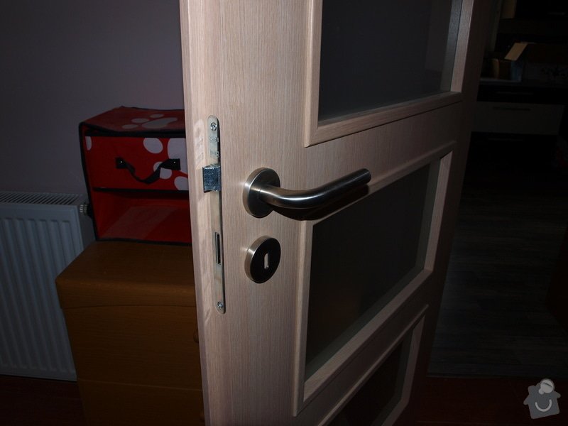 Dodání a montáž dveří a zárubní.: P6201115