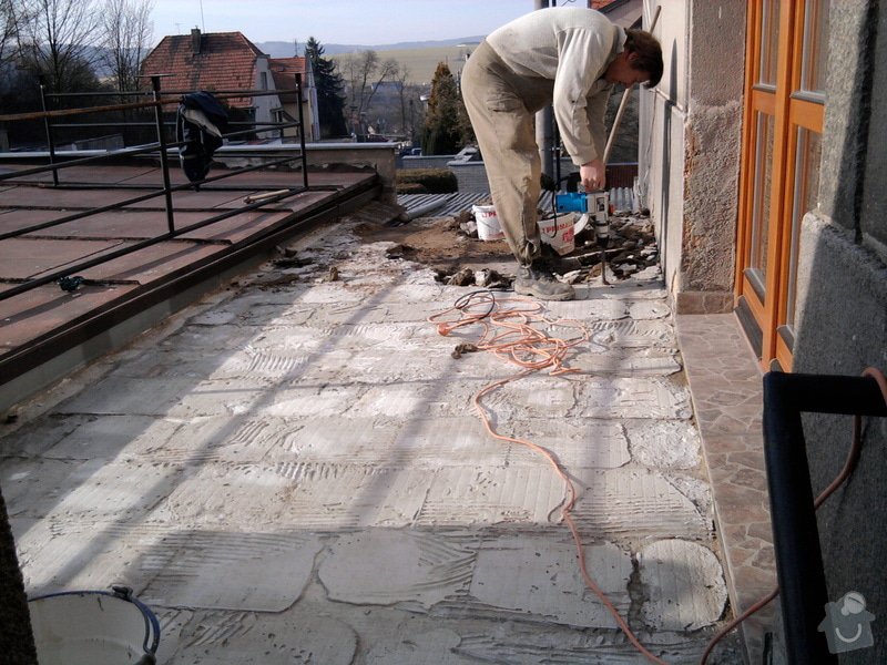 Oprava TERASY, položení izolace, betonu a dlažby: Fotografie0581