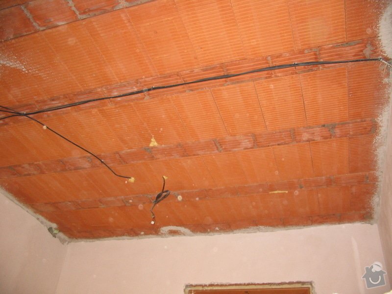 Dodávka a montáž stropního trámového obkladu do novostavby: IMG_6266