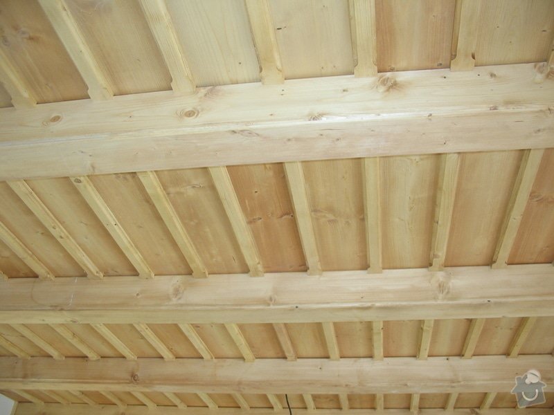 Dodávka a montáž stropního trámového obkladu do novostavby: IMG_6708