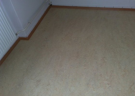 Dodávka a montáž plovoucí podlahy do kuchyně