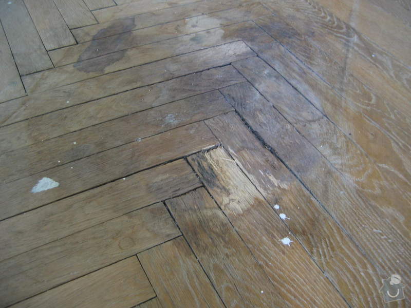 Renovace dubových parket: podlaha_pred1