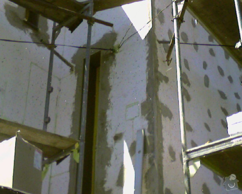 Povrchové úpravy fasád včetně zateplení obvodového pláště budov podle tech.postupu Mystrál,Baumit,polyst,vata: Foto-0015