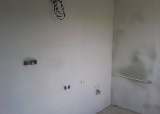 Renovace popraskaných omítek,štukování