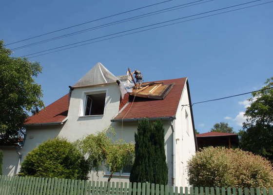 Oprava střechy po vichřici