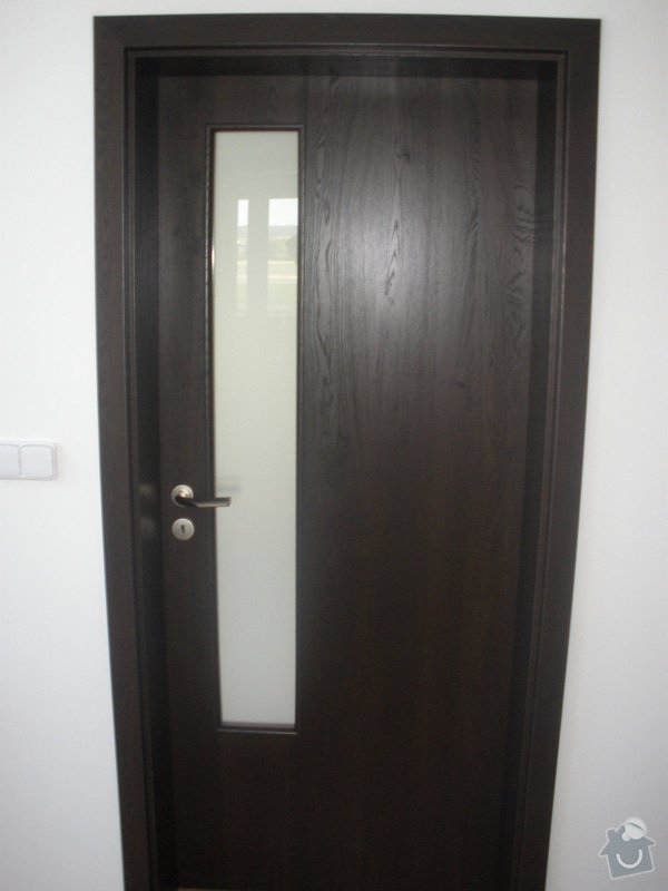 Dodávka a montáž dveří: P7190403