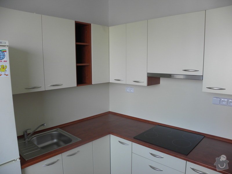 Rekonstrukce bytového jádra, výroba kuchyňské linky: P6287222