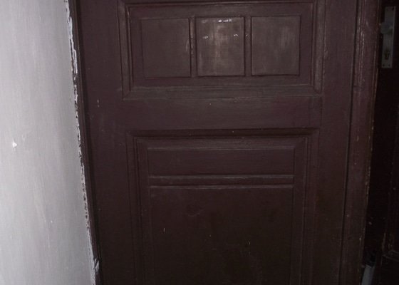Výroba a instalace 3 dvoukřídlých dveří (replika)