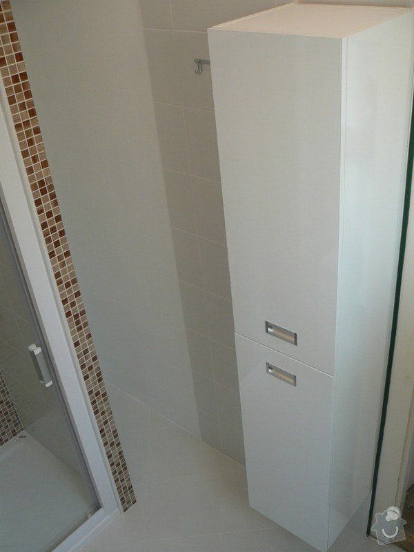 Kompletní rekonstrukce koupelny a WC v cihlovém domě v 6.NP : P1030641_R