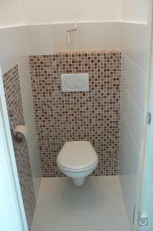 Kompletní rekonstrukce koupelny a WC v cihlovém domě v 6.NP : P1030646_R