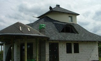 Oprava klempířských prací, dokončení střechy - stav před realizací